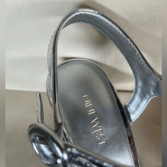 Nine West Silver Strappy Platform Heels - Picture 4 of 8